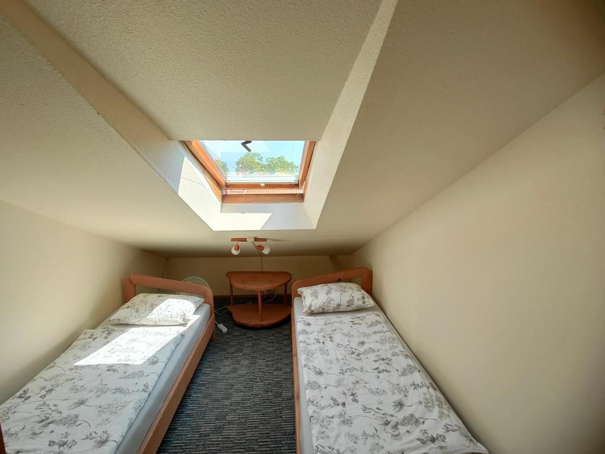 Ausras Mansarde Appartement Nida Buitenkant foto